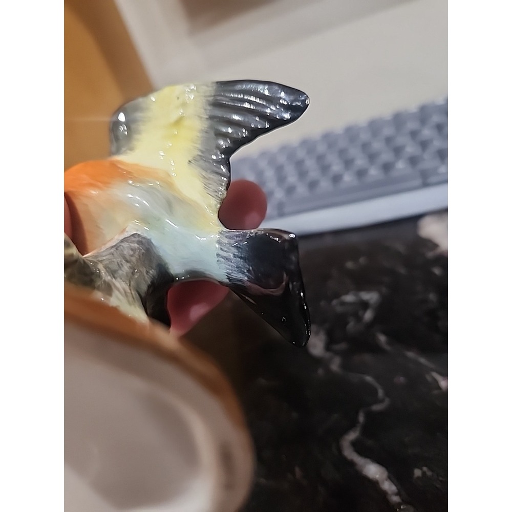 Royal Adderley Crown Staffordshire Porcelain Bird Goldfinch Marked 4"- Excellent - Picture 10 of 10